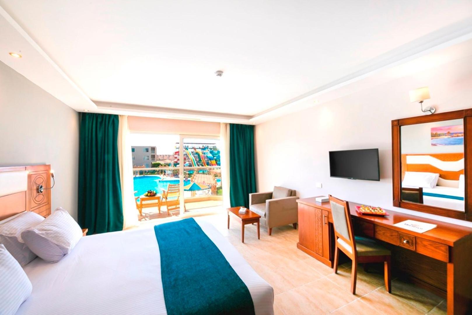 Resort Hawaii Paradise Aqua Park - Families And Couples Only Hurghada